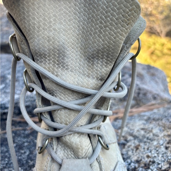 Sorel Caribou waterproof fleece trimmed  boots women size 7.5 (fits like size 8) - Picture 8 of 10